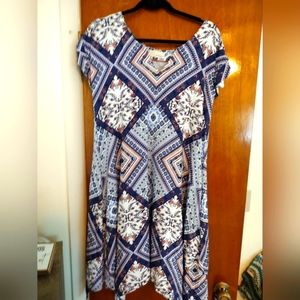 Woman's A symmetrical dress by dept 22 rayon